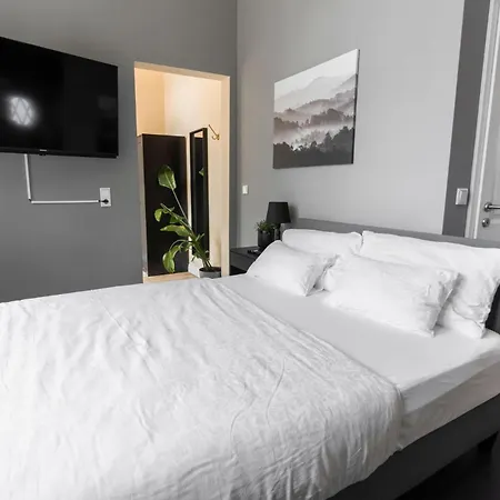 Linnenschmidt Apartment BRE